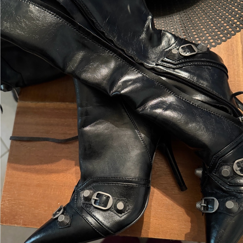 Balenciaga Black Heeled Boots with Buckle Detail - Picture 2 of 6